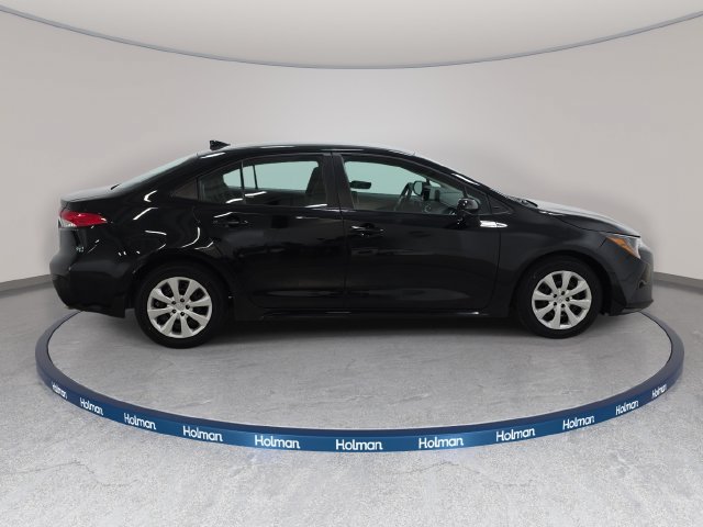 Certified 2025 Toyota Corolla LE FWD image 4