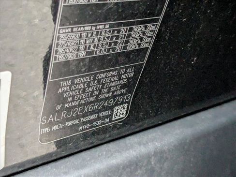 New 2024 Land Rover Discovery S AWD/4WD image 20