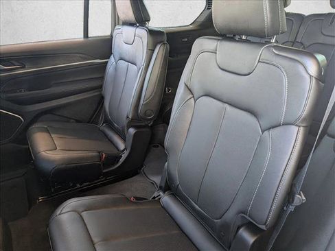 New 2026 Jeep Grand Cherokee L Limited image 16