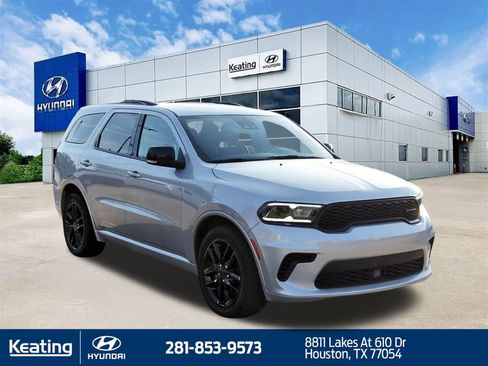 Used 2024 Dodge Durango GT image 3