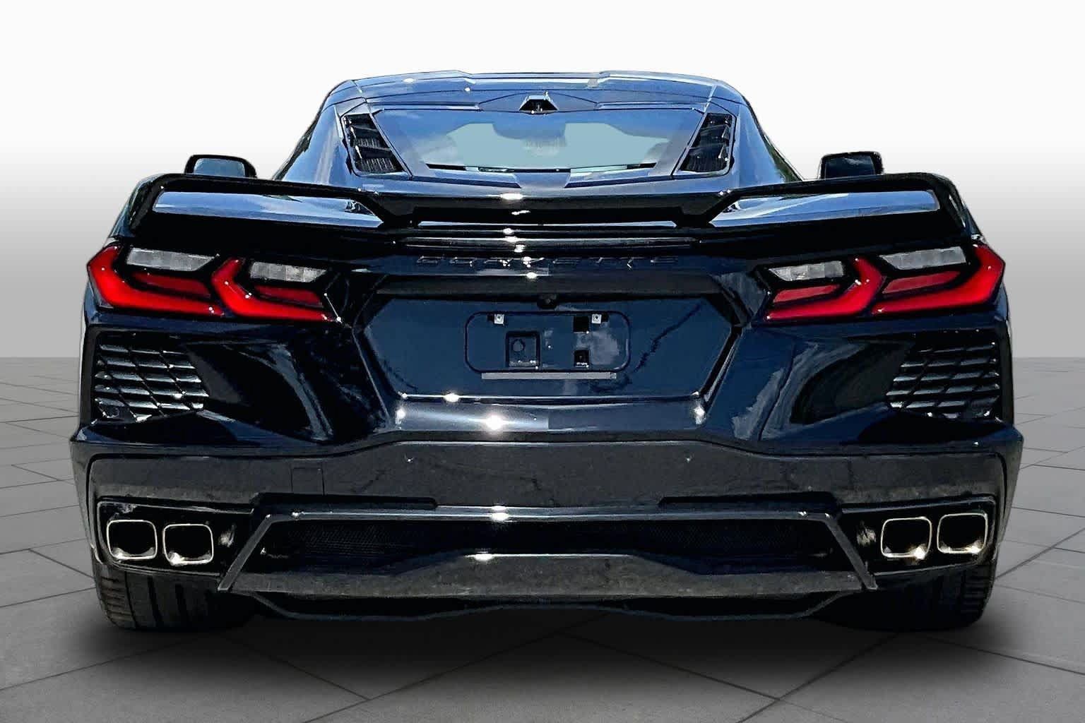 Used 2024 Chevrolet Corvette Stingray Premium Cpe w/ Z51 Performance Package RWD image 5