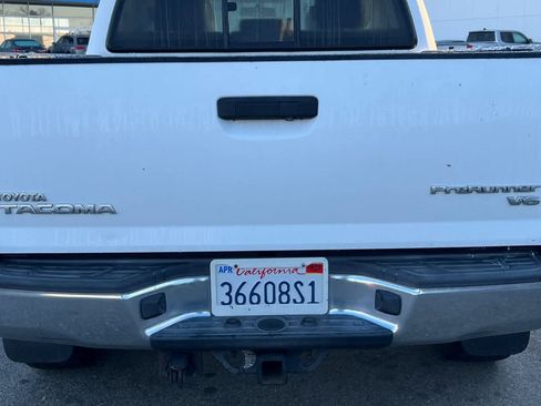 Used 2015 Toyota Tacoma PreRunner image 16