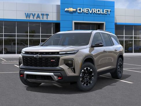 New 2027 Chevrolet Traverse Z71 w/ Driver Confidence Package AWD/4WD image 7