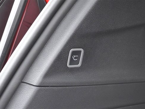 New 2026 Chrysler Pacifica Select image 33