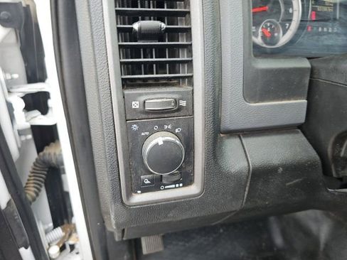 Used 2019 RAM 1500 Tradesman AWD/4WD image 16