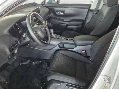 Used 2027 Honda HR-V LX image 16