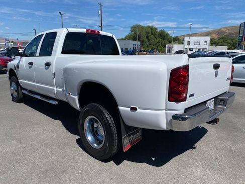 Used 2009 Dodge Ram 3500 Truck SLT w/ Trailer Tow Group AWD/4WD image 4