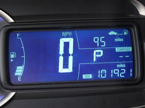 Used 2015 Chevrolet Trax LT w/ LT Sun and Sound Package image 21