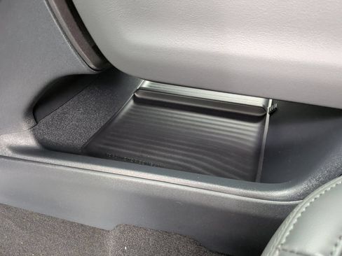 New 2027 Ford Expedition Max Active RWD image 32
