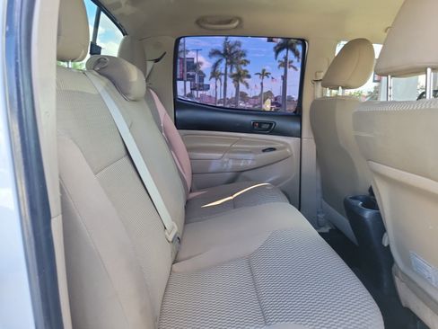 Used 2013 Toyota Tacoma PreRunner image 15