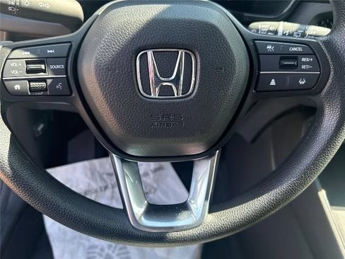 Used 2024 Honda CR-V EX image 10