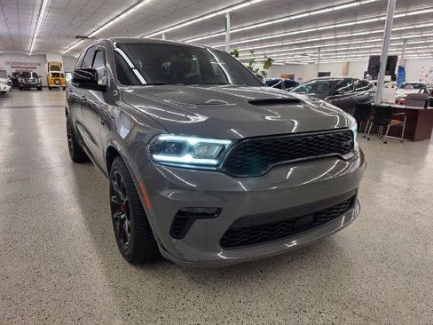 Used 2022 Dodge Durango SRT w/ Technology Group AWD/4WD image 4