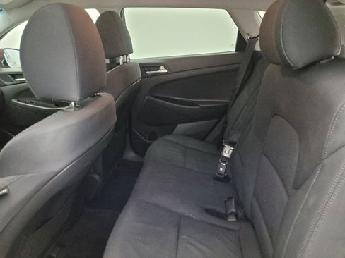 Used 2020 Hyundai Tucson SE image 18