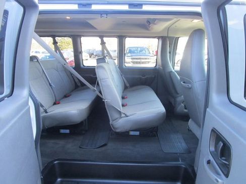 Used 2021 Chevrolet Express 2500 LT w/ LT Preferred Equipment Group image 22