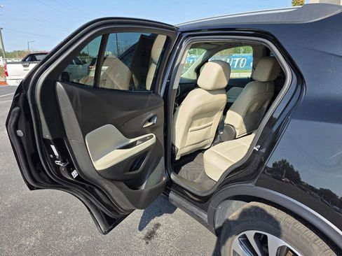 Used 2017 Buick Encore Essence image 16