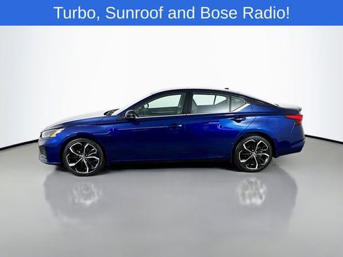 Used 2023 Nissan Altima 2.0 SR FWD image 8