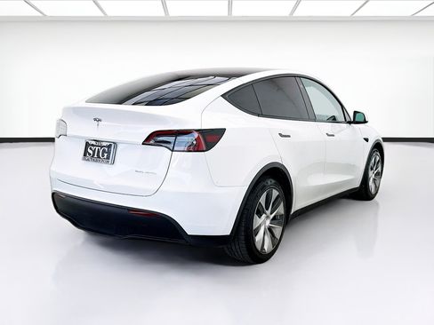 Used 2023 Tesla Model Y Long Range AWD/4WD image 4