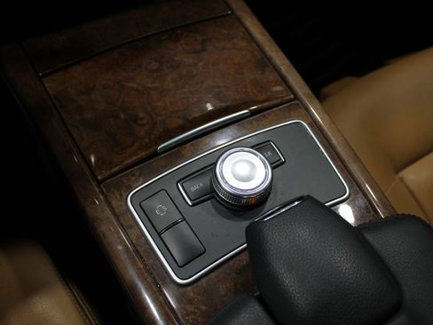 Used 2012 Mercedes-Benz E 350 4MATIC Sedan image 21