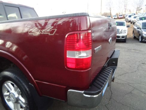 Used 2004 Ford F150 Lariat image 12