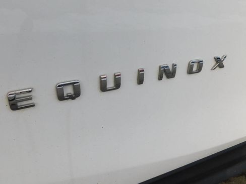 Used 2018 Chevrolet Equinox LT image 5