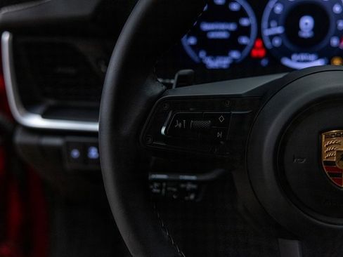 Used 2025 Porsche 911 Carrera image 37