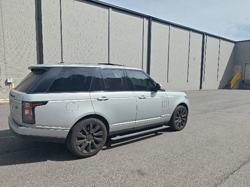 Used 2014 Land Rover Range Rover Supercharged AWD/4WD image 3