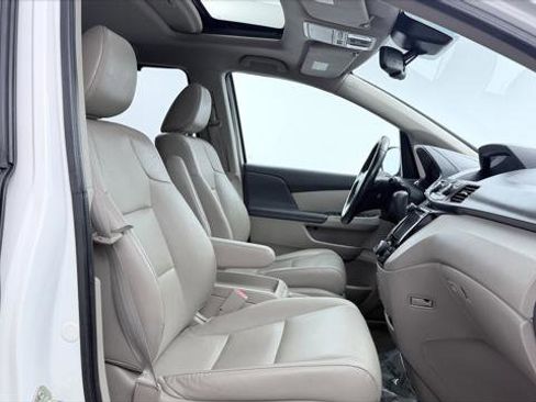 Used 2015 Honda Odyssey EX-L image 19