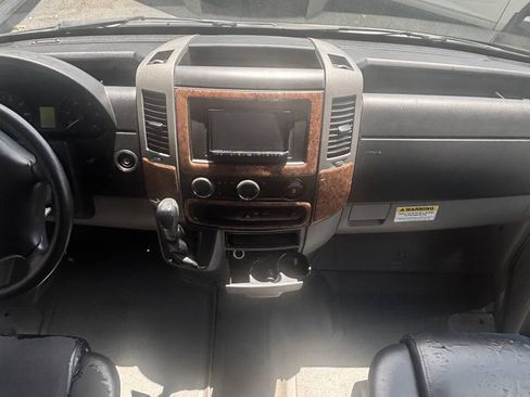 Used 2013 Mercedes-Benz Sprinter 3500 image 7