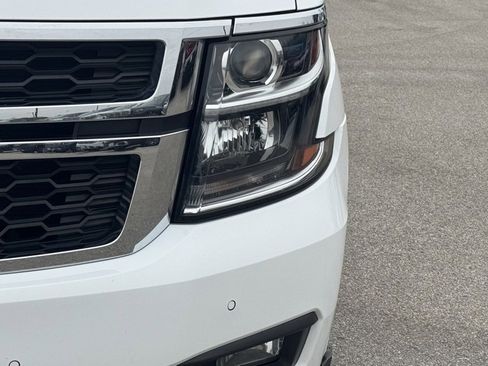 Used 2020 Chevrolet Suburban LT image 3