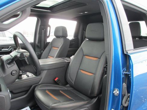 Used 2024 GMC Sierra 1500 AT4 w/ Technology Package image 20