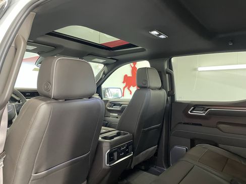 New 2026 GMC Sierra 1500 Denali AWD/4WD image 9