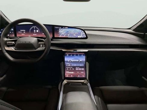 Used 2024 Lucid Air Touring image 37