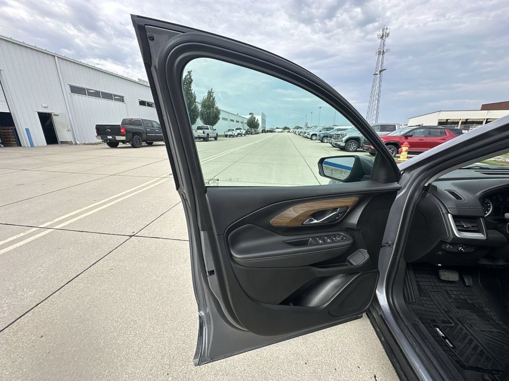 Certified 2018 GMC Terrain SLE FWD image 22