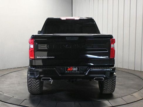 Used 2020 Chevrolet Silverado 1500 Custom Trail Boss w/ Custom Convenience Package AWD/4WD image 6