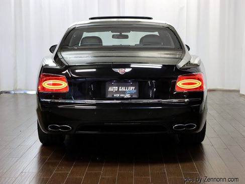 Used 2018 Bentley Flying Spur V8 image 8