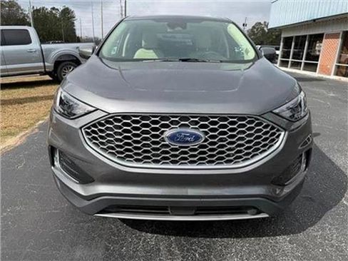 Used 2024 Ford Edge SEL w/ Convenience Package image 46