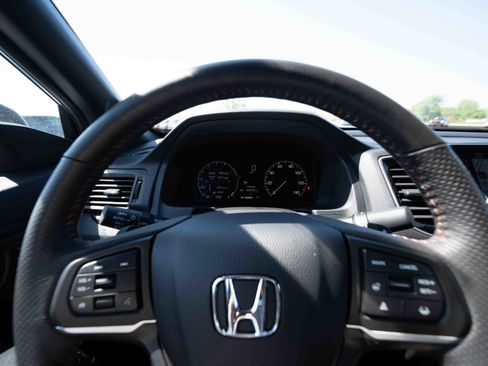 Certified 2025 Honda Ridgeline TrailSport+ image 15