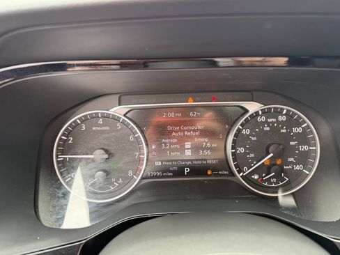 Used 2023 Nissan Pathfinder SV w/ SV Premium Package AWD/4WD image 13