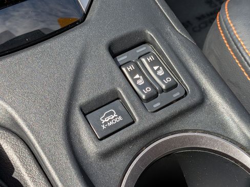 Used 2019 Subaru Crosstrek 2.0i Limited w/ Moonroof Package w/Navigation AWD/4WD image 21