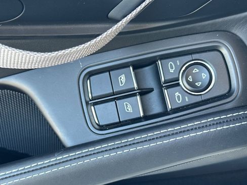 Certified 2016 Porsche 911 R RWD image 13
