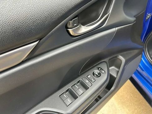 Used 2019 Honda Civic Sport image 10