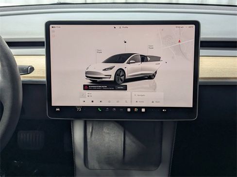 Used 2023 Tesla Model 3 Standard Range image 11