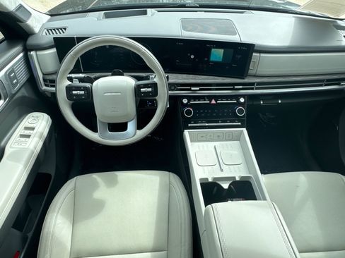 Used 2025 Hyundai Santa Fe Calligraphy image 23