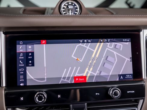 Used 2022 Porsche Macan S image 17