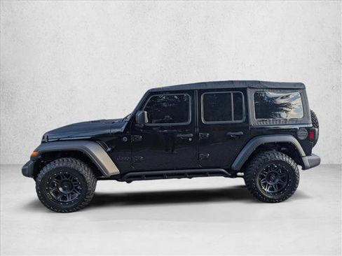 Used 2022 Jeep Wrangler Unlimited Sport image 9