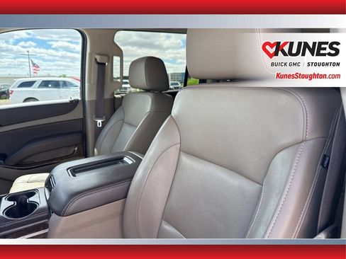 Used 2019 Chevrolet Suburban LT AWD/4WD image 35