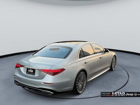 Used 2023 Mercedes-Benz S 580 4MATIC Sedan image 4