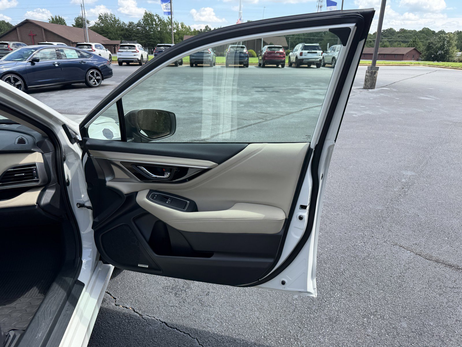 Used 2022 Subaru Legacy Limited AWD/4WD image 15