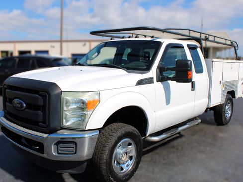 Used 2013 Ford F250 XL w/ PWR Equipment Group image 13