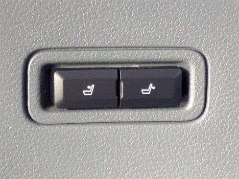 Used 2020 Lincoln Navigator Reserve w/ Luxury Package image 18